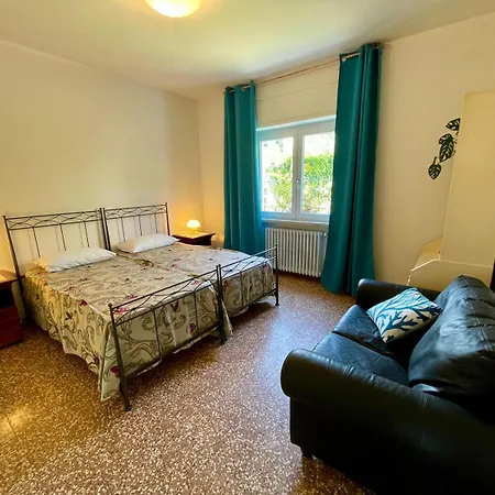 Capitan Libeccio Holidays - La Prua Γκάρντα