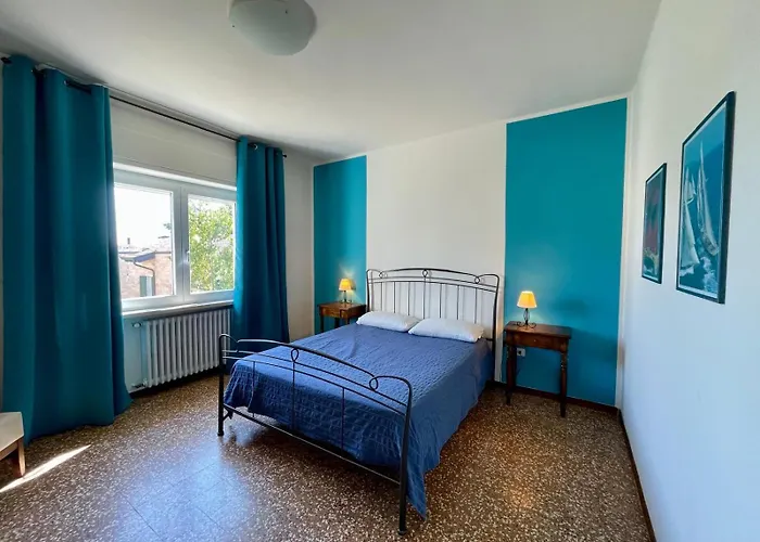 Capitan Libeccio Holidays - La Prua * Garda (Verona)